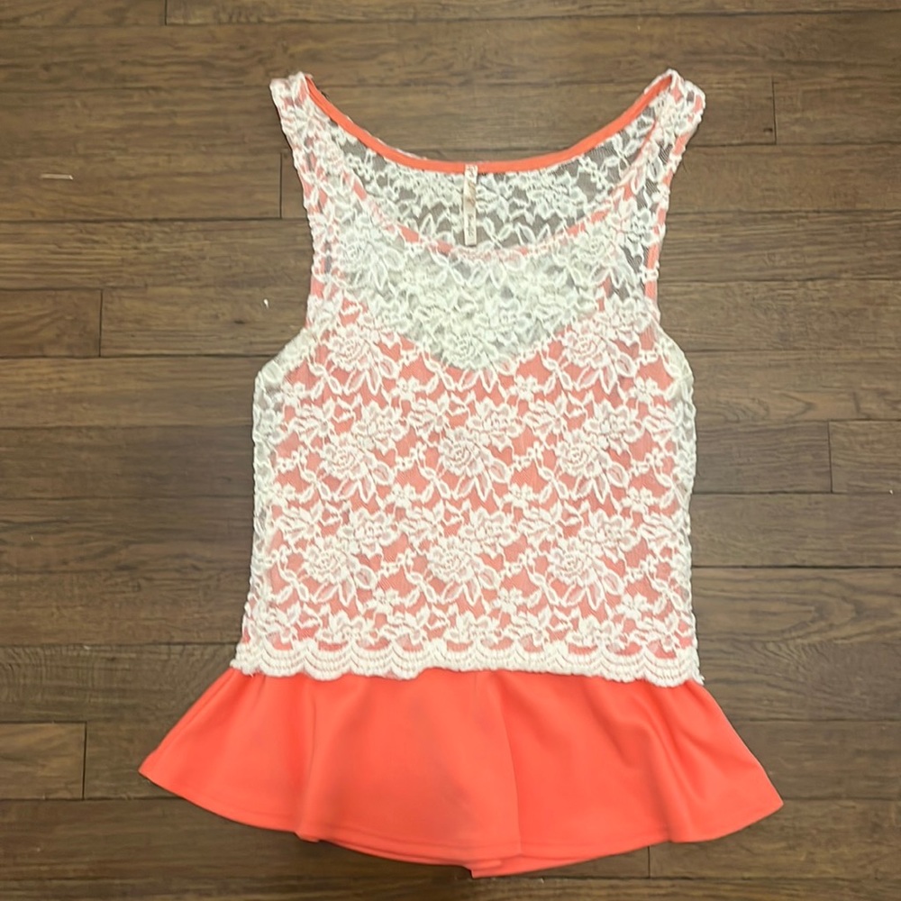 Benefit Sleeveless Lace Top Size Large